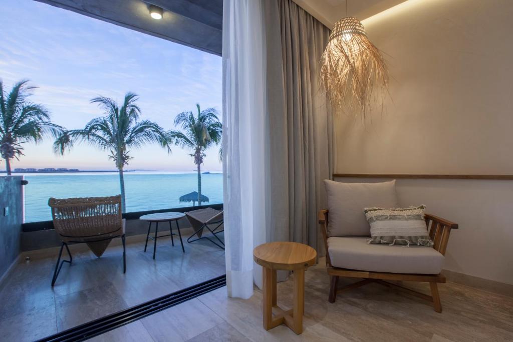 Nespecifikovaný výhled na moře nebo výhled na moře při pohledu z hotelu