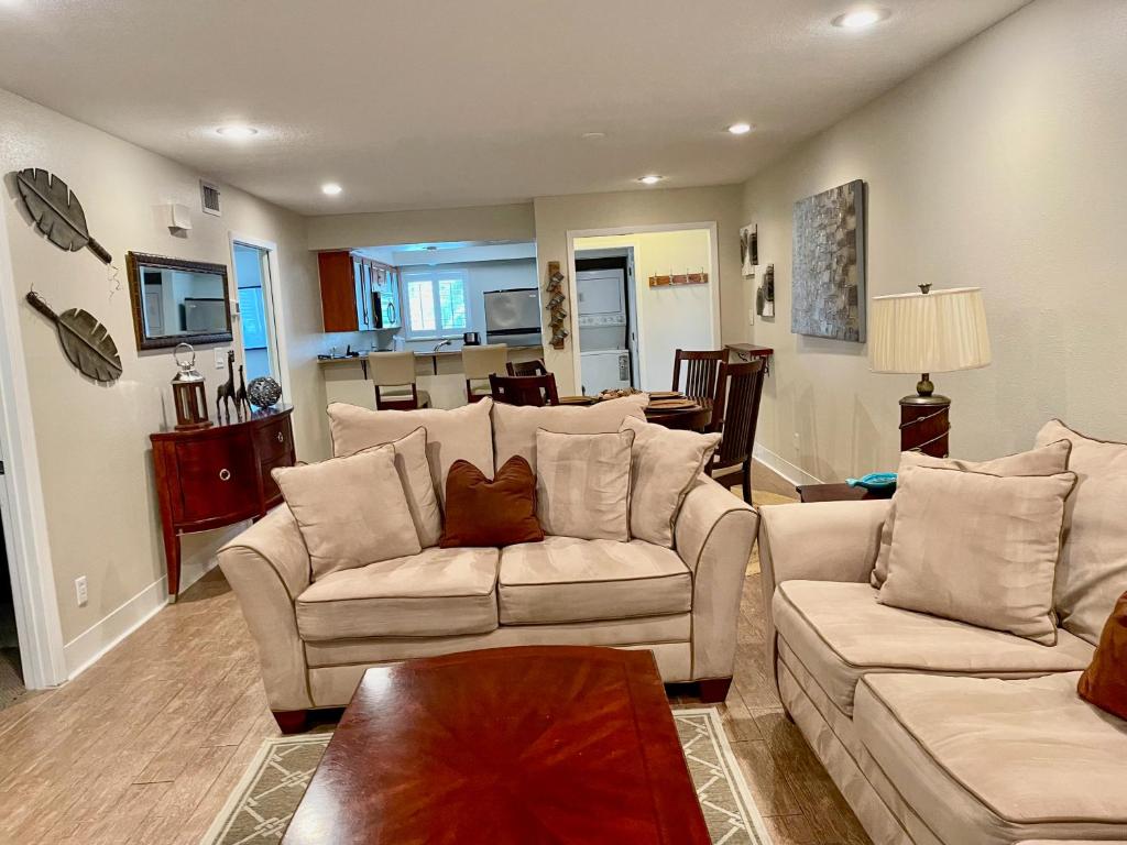 Beautiful 2BR2BA Golf Condo in Saddlebrook Resort, Wesley Chapel, FL