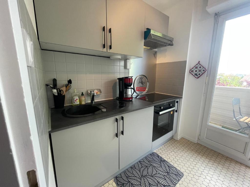 Le Sorbier 2pers proche centre, ascenseur, garage – photo 12