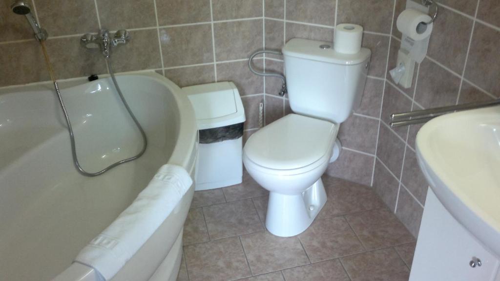 Koupelna v ubytování Hotel Smaragd