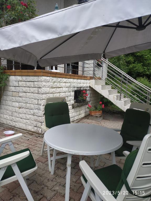 Balkón alebo terasa v ubytovaní Maison de vacances Diff