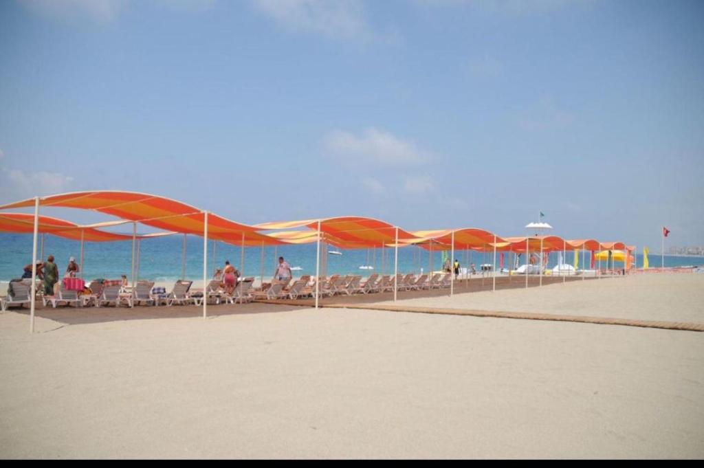 Alanya gold city hotel main building 3 bedroom apartment - Apartamento Con Vista Al Mar