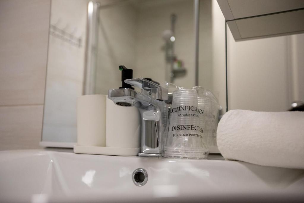Koupelna v ubytování Apartmani Jančić