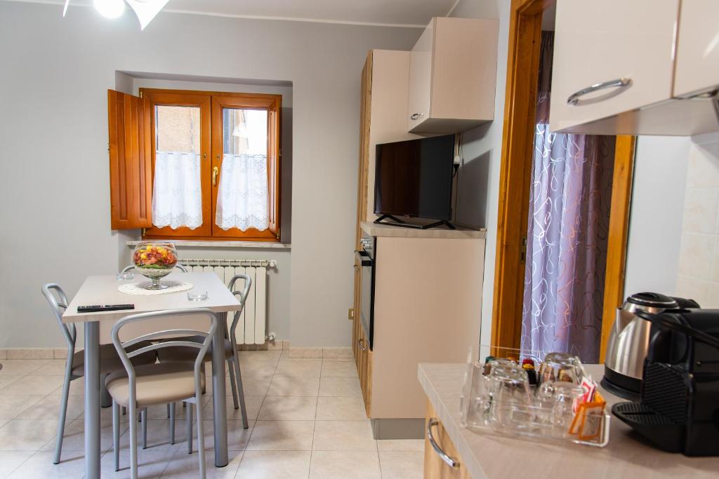 Kuchyň nebo kuchyňský kout v ubytování B&B al Vico Pepe