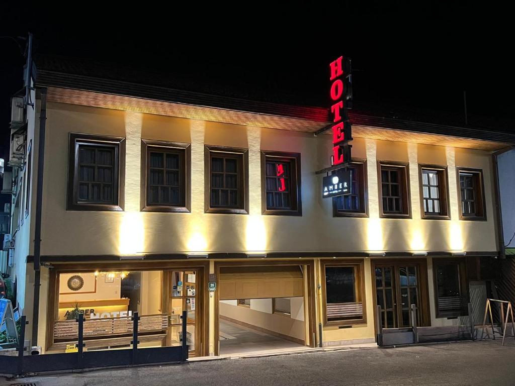 Budova, kde se hotel nachází