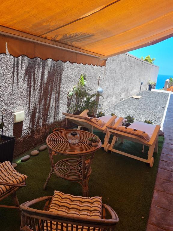Posedenie v ubytovaní Vivienda vacacional Vistamar