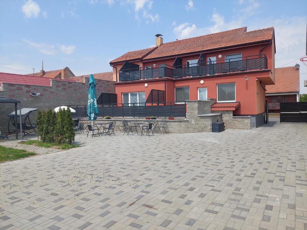 Budova, kde se penzion nachází