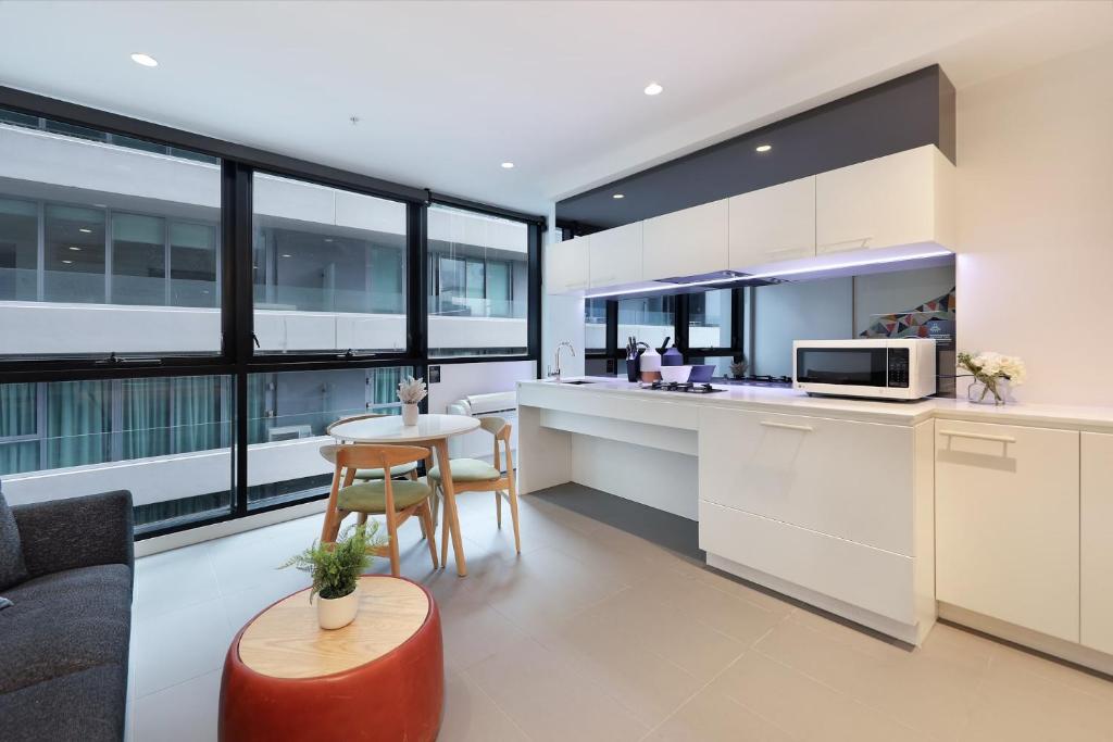 The Canvas Apartment Hotel - Studio