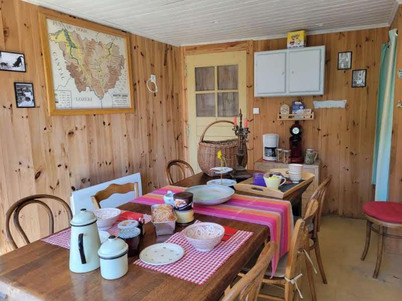 Authentique Maison de campagne De la rivière - Casa De Dos Dormitorios