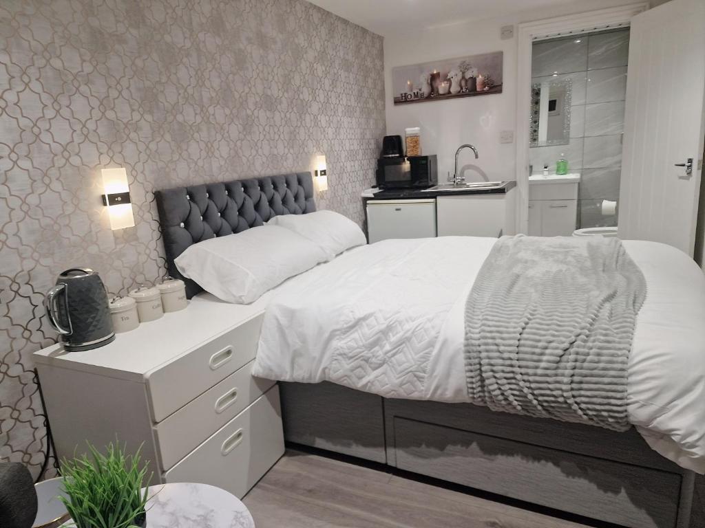 Entire Luxury Studio, Kent (updated prices 2024)