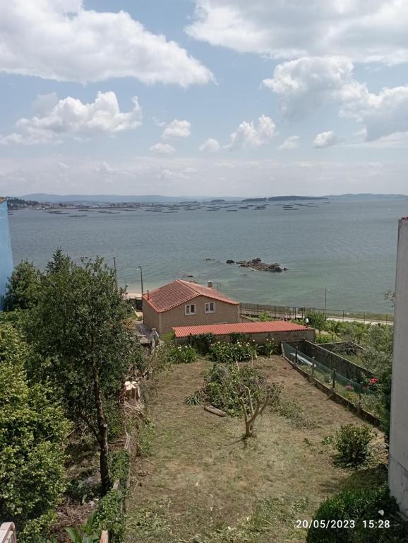 Fotografia z galérie ubytovania Casa con bonitas vistas al mar v destinácii Boiro