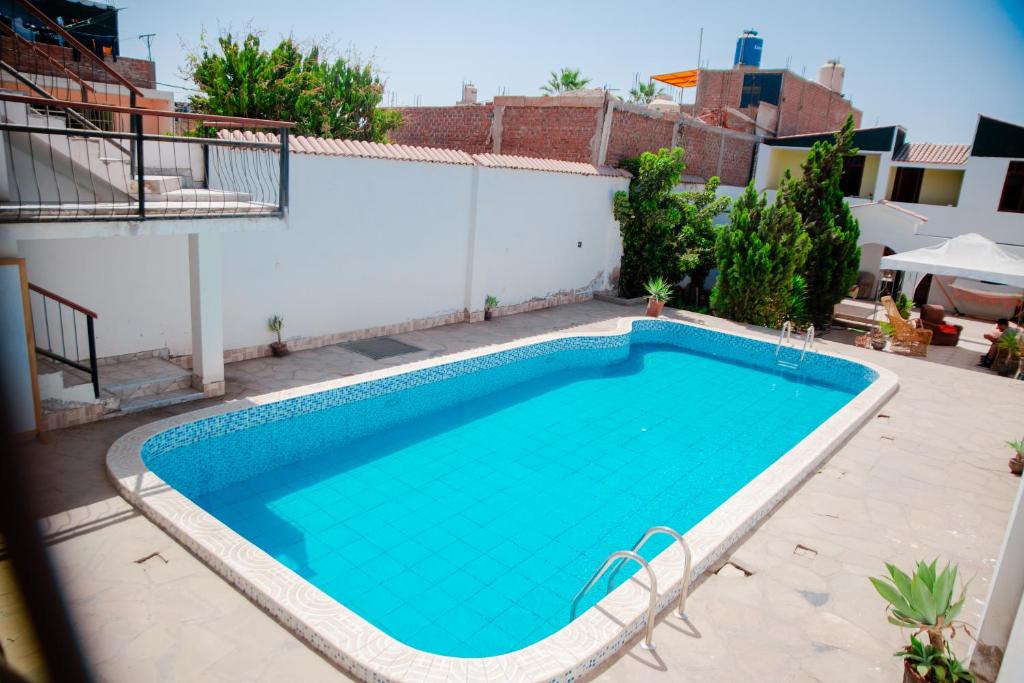 Bazén v ubytování HOTEL AREQUIPA nebo v jeho okolí