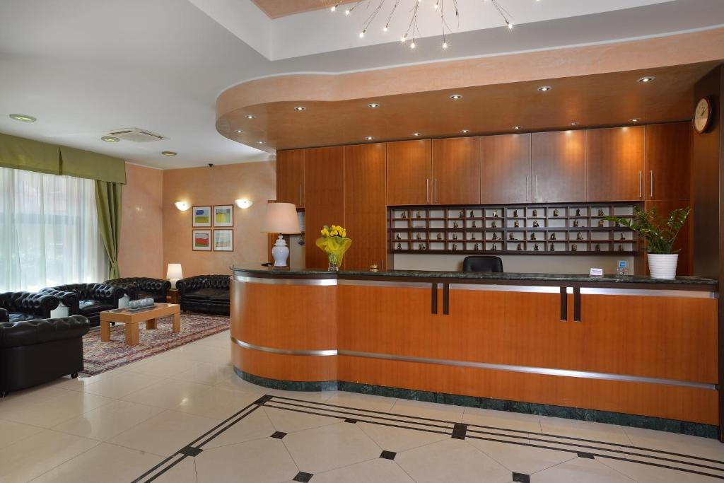 Astor Hotel - Resim 12