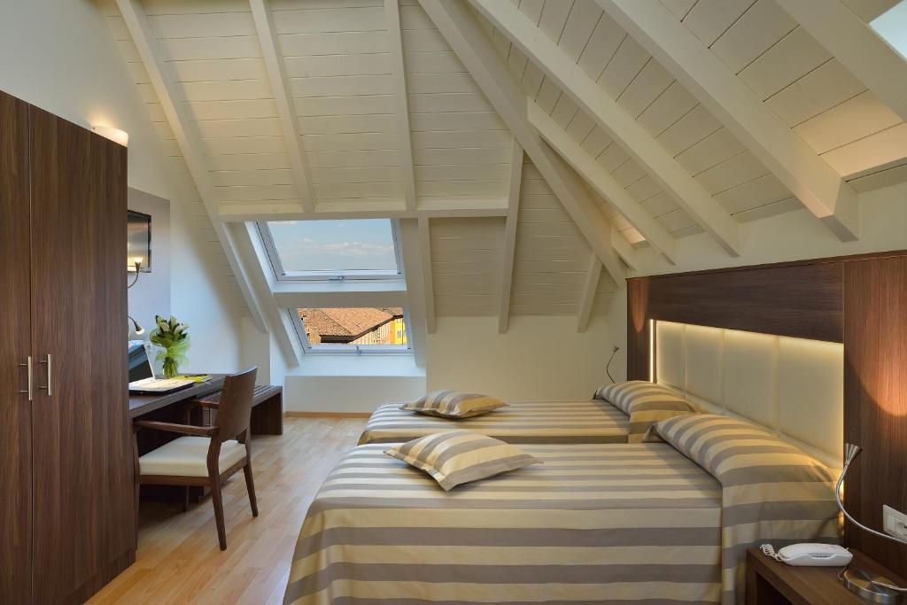 Astor Hotel - Resim 8