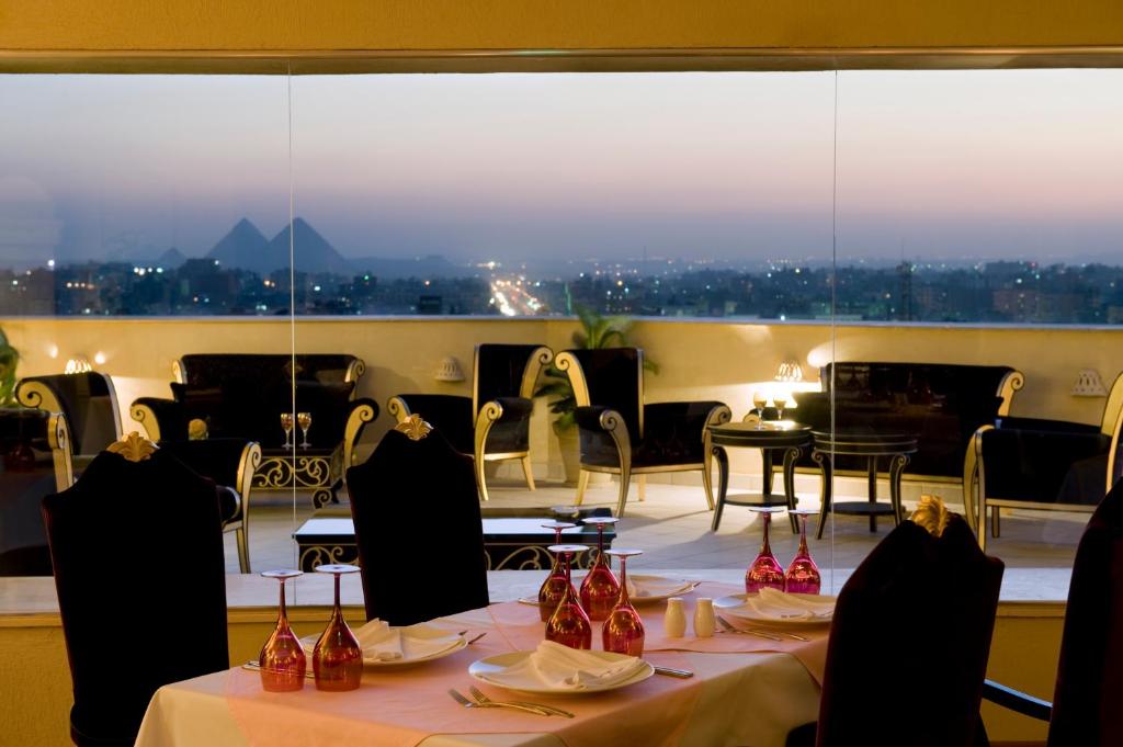 Posezení v ubytování Barceló Cairo Pyramids