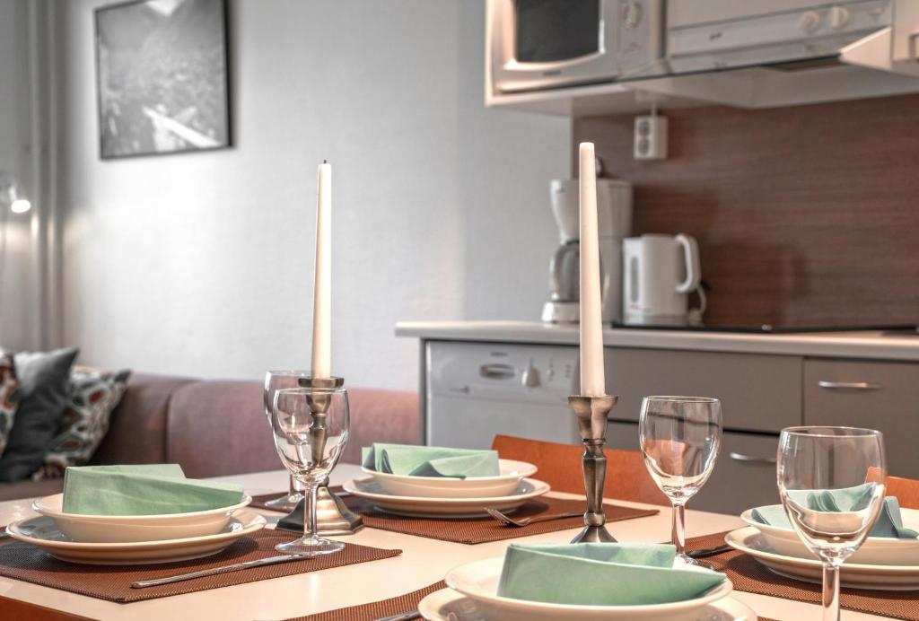 Kuchyň nebo kuchyňský kout v ubytování Ski-Inn PyhäSuites