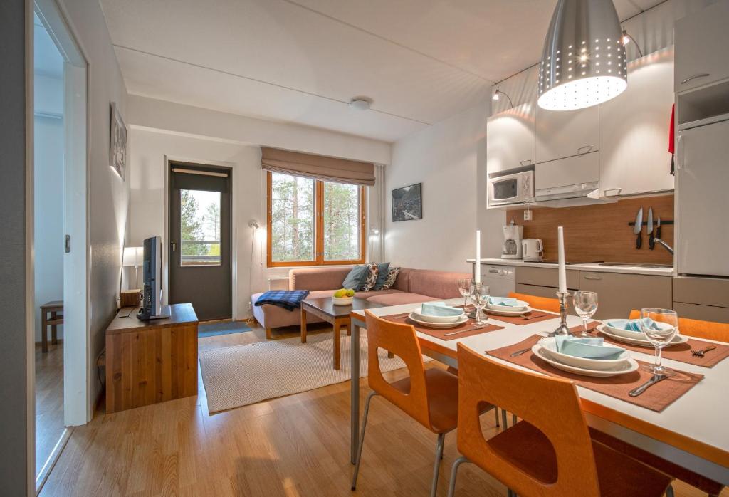 Kuchyň nebo kuchyňský kout v ubytování Ski-Inn PyhäSuites