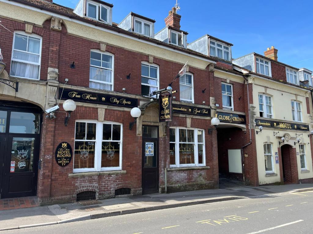 Globe, Yeovil (updated prices 2024)