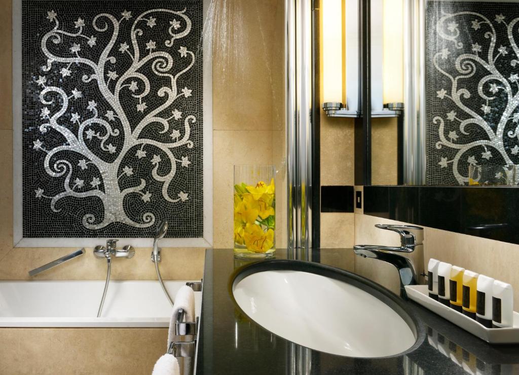 Koupelna v ubytování FH55 Grand Hotel Palatino
