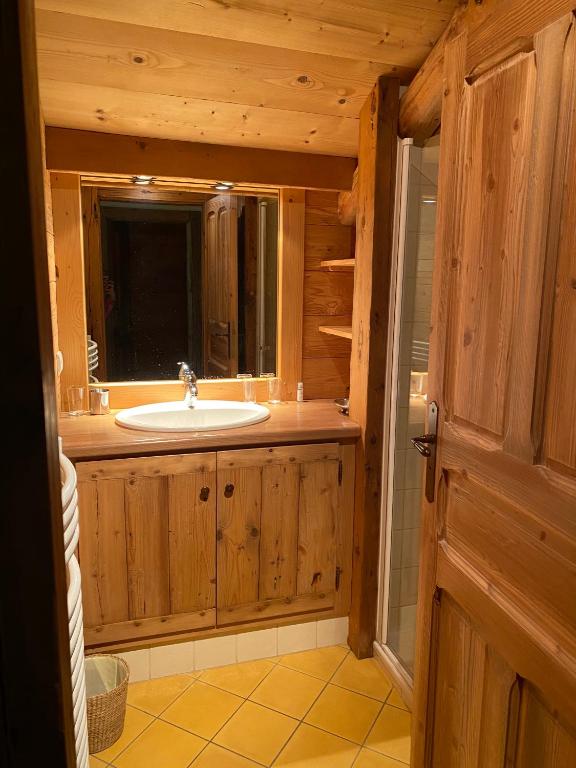 La Ferme du Var - Comfort Triple Room With Shower
