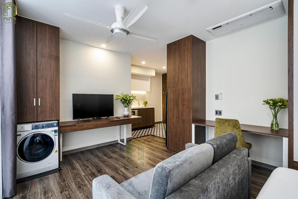 TV a/nebo společenská místnost v ubytování Nina Homes Phu My Hung