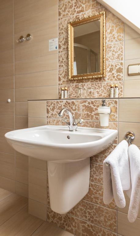 Koupelna v ubytování Hotel Octarna - Free parking