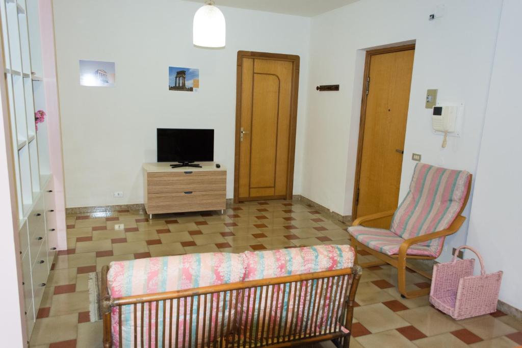 A television and/or entertainment centre at Agrigento CityCenter