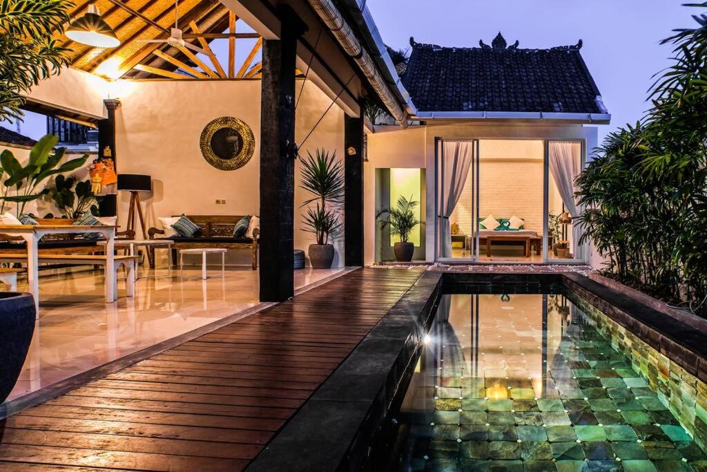 Superb villa 1.5kms beach Canggu private pool