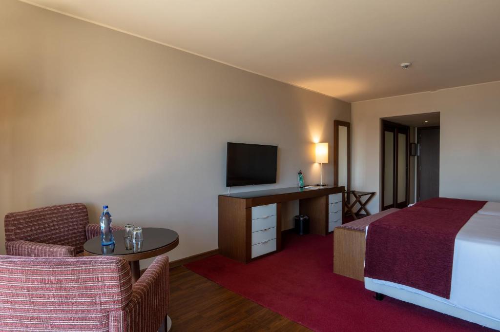 Vila Gale Cascais - Habitación Gemela Con Cama Extra (2 Adultos + 1 Niño)