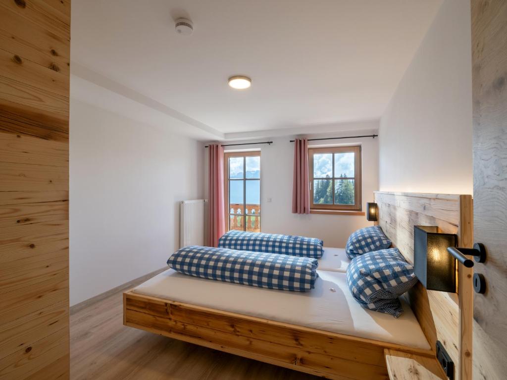 Berggasthof Bichlersee - Apartment With Lake View