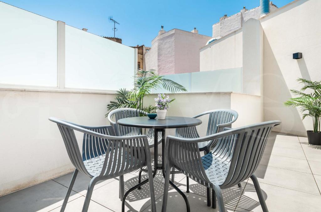 Fotografia z galérie ubytovania Loft Duplex with private terrace - Historic Center by REMS v destinácii Málaga