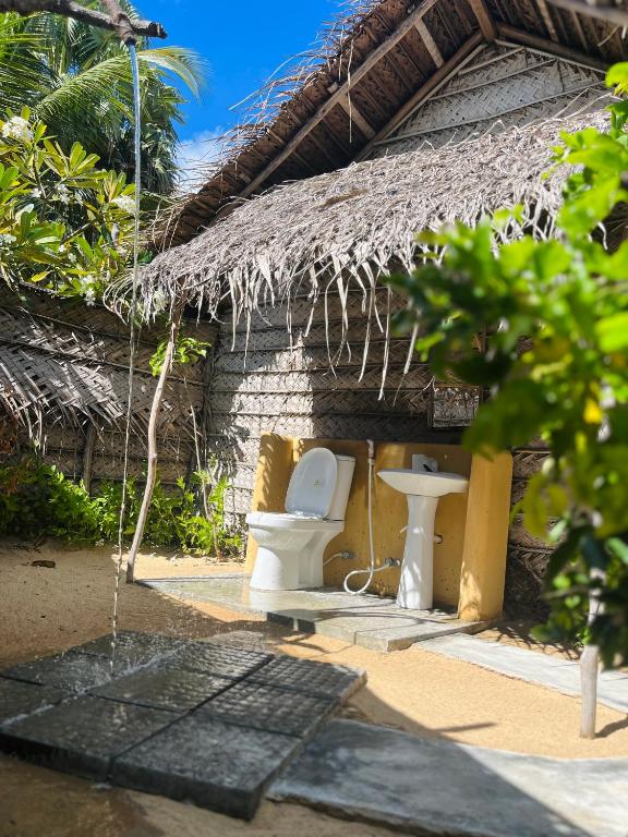 Windy Waves Beach Nature Resort & Kite School - 6