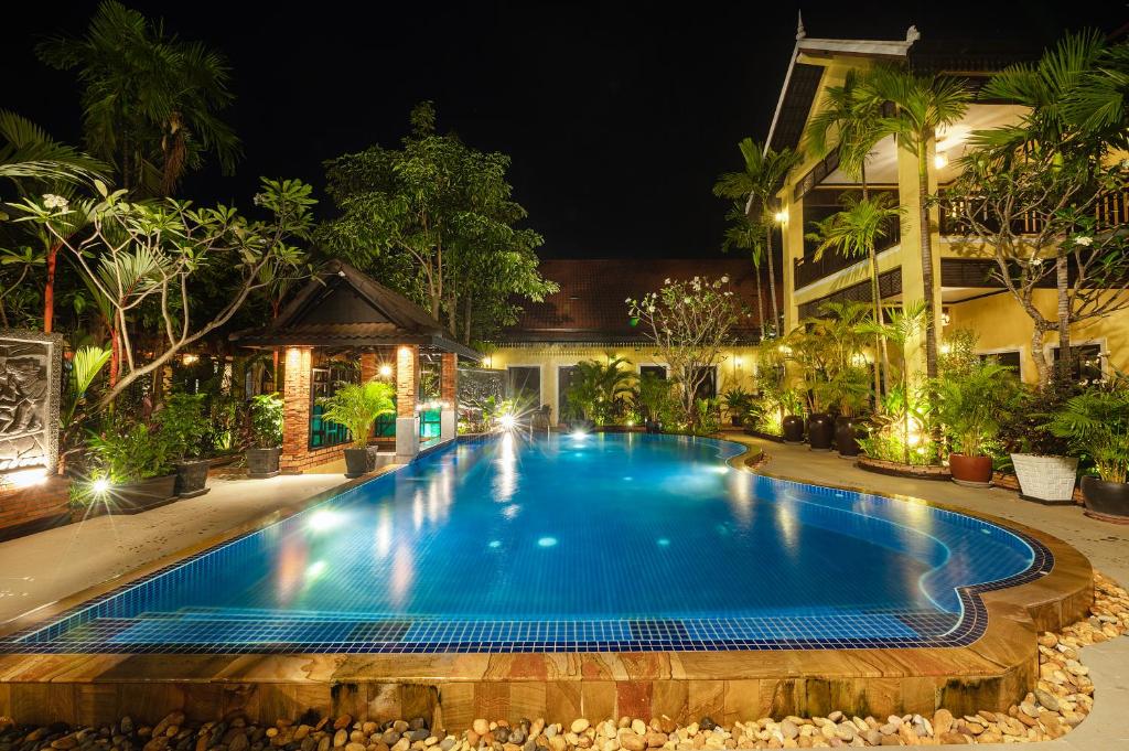 Bazén v ubytování Sophavady D'Angkor nebo v jeho okolí