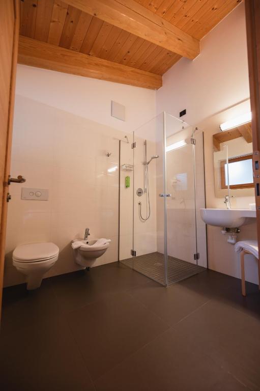 Garnì Tuttotondo - Habitación Cuádruple Con Balcón