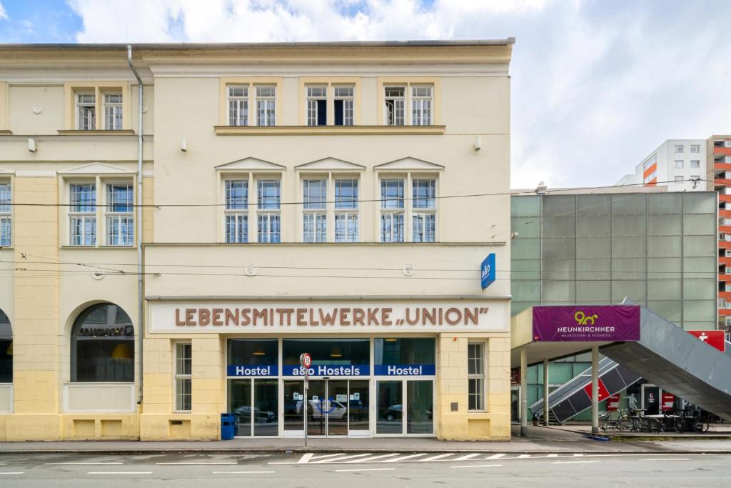 Budova, kde se hostel nachází