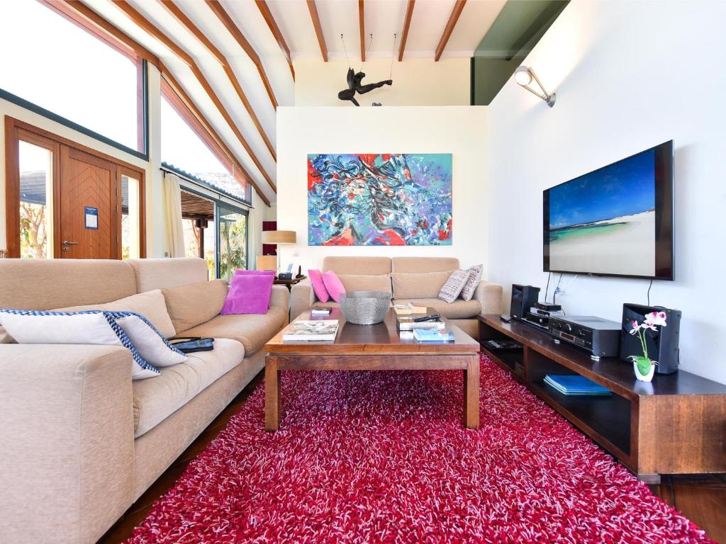 Telewizja i/lub zestaw kina domowego w obiekcie Villa Lavanda by VillaGranCanaria