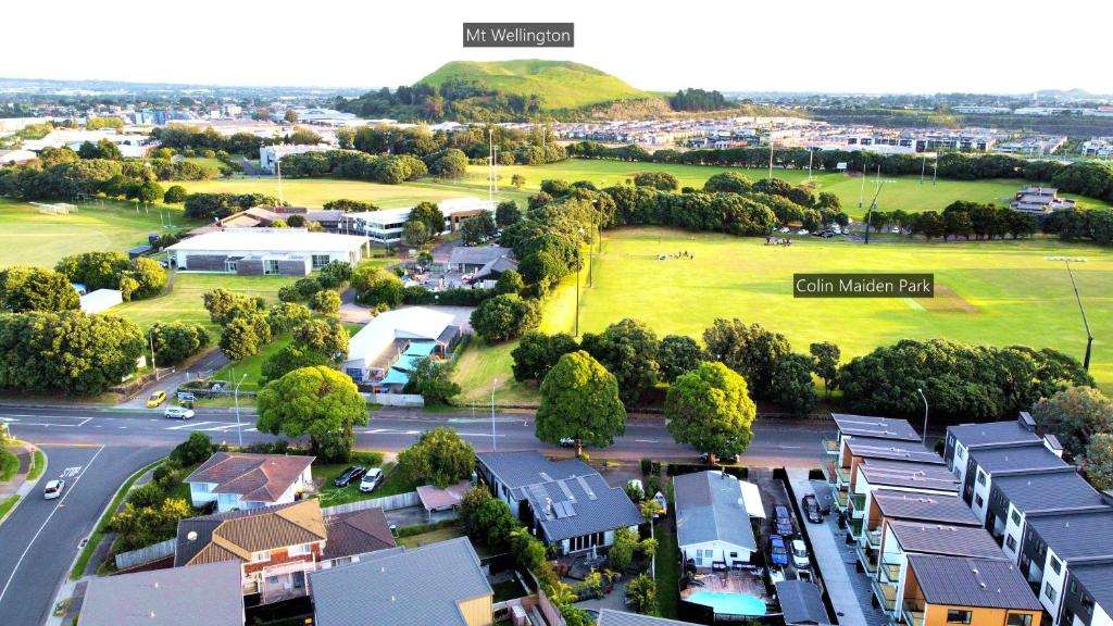 Luxury Brand New Designer Living - Resim 39