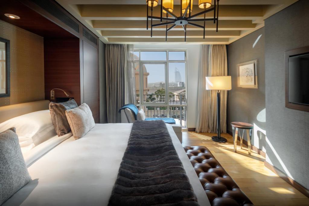 Aspen Chalets by Kempinski Hotel Mall of The Emirates - Resim 7