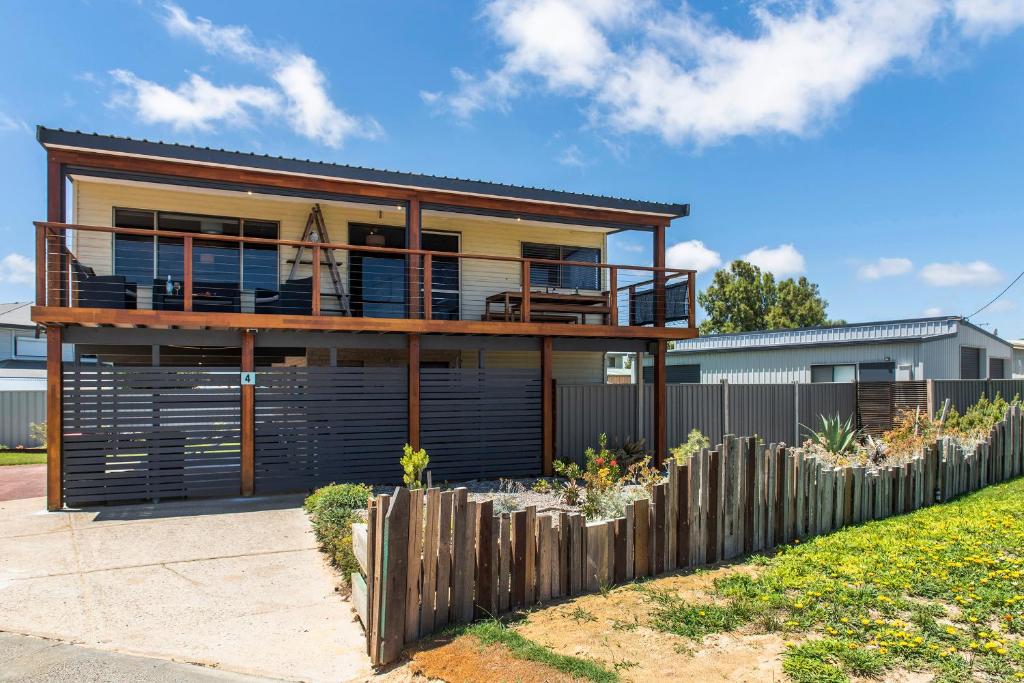 Lano Beach House, Lancelin (updated prices 2024)