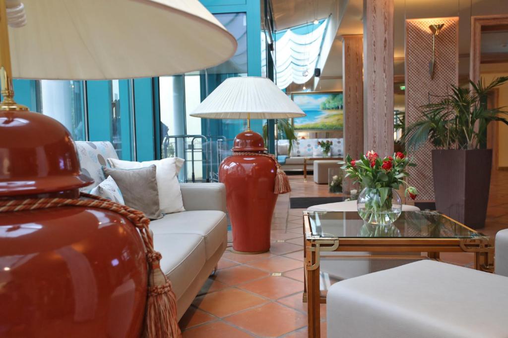 Posezení v ubytování Hotel Bernstein Prerow