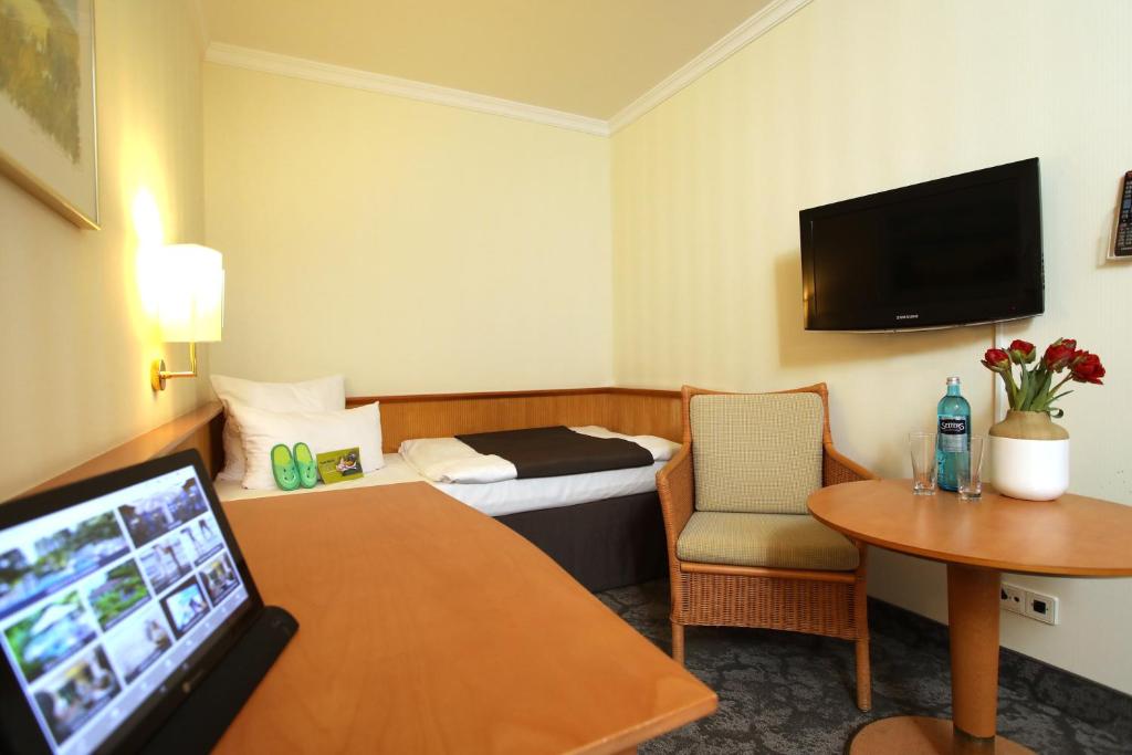 TV a/nebo společenská místnost v ubytování Hotel Bernstein Prerow