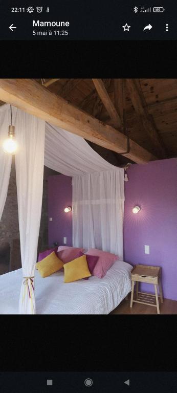 Postel nebo postele na pokoji v ubytování Castel Mazars