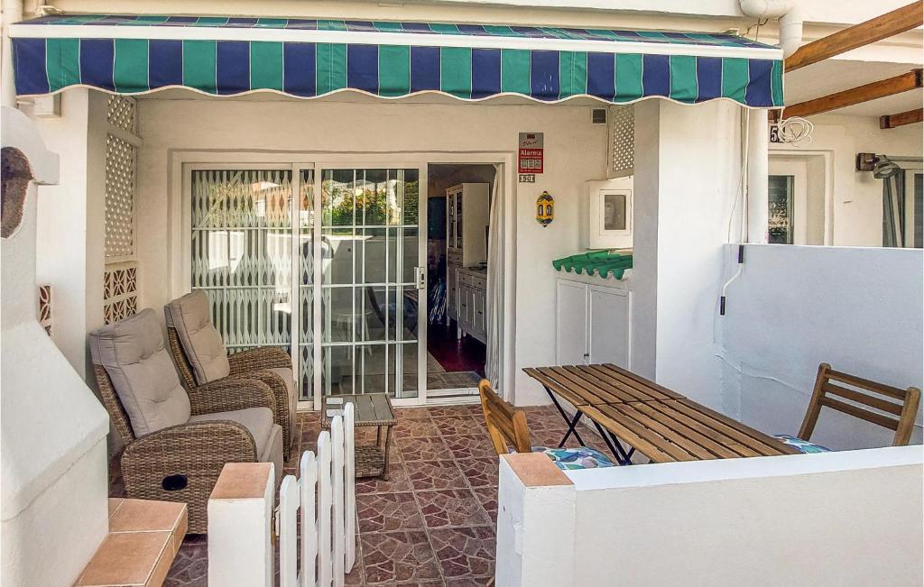 Posedenie v ubytovaní 2 Bedroom Gorgeous Home In Malaga