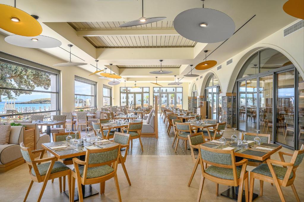 Restaurace v ubytování Creta Maris Resort