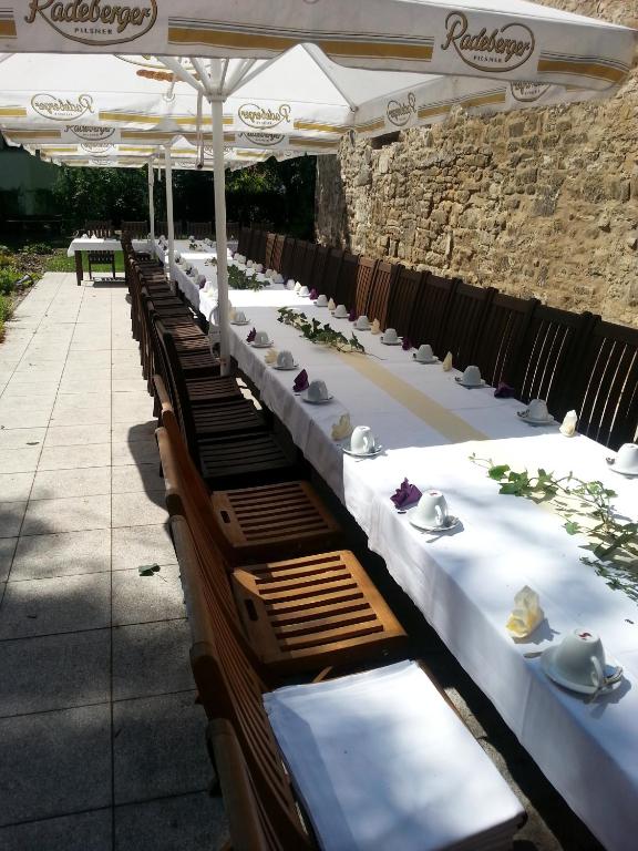 Restaurace v ubytování Stadtschloß Hecklingen***