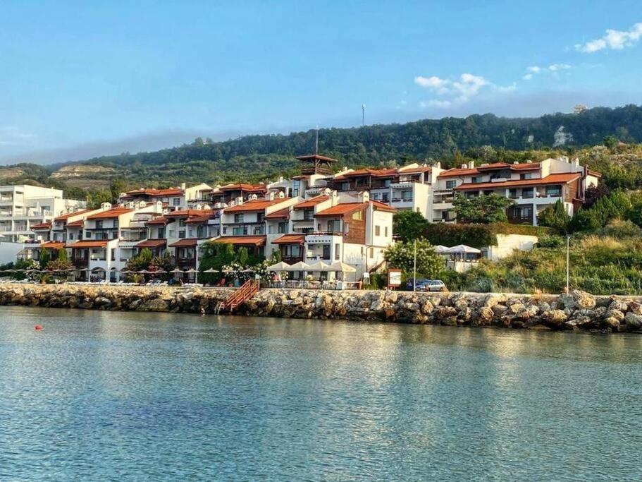 Apartments 8 meters from the sea