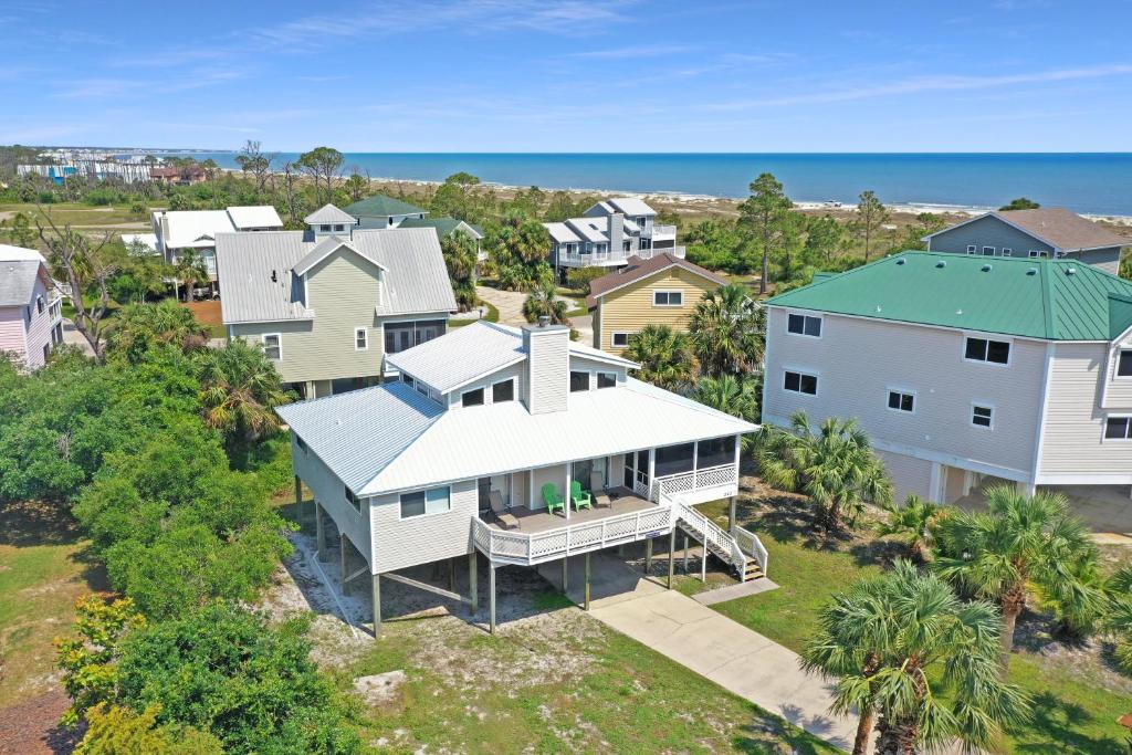 Boardwalk Sandpiper by Pristine Properties Vacation Rentals, Cape San