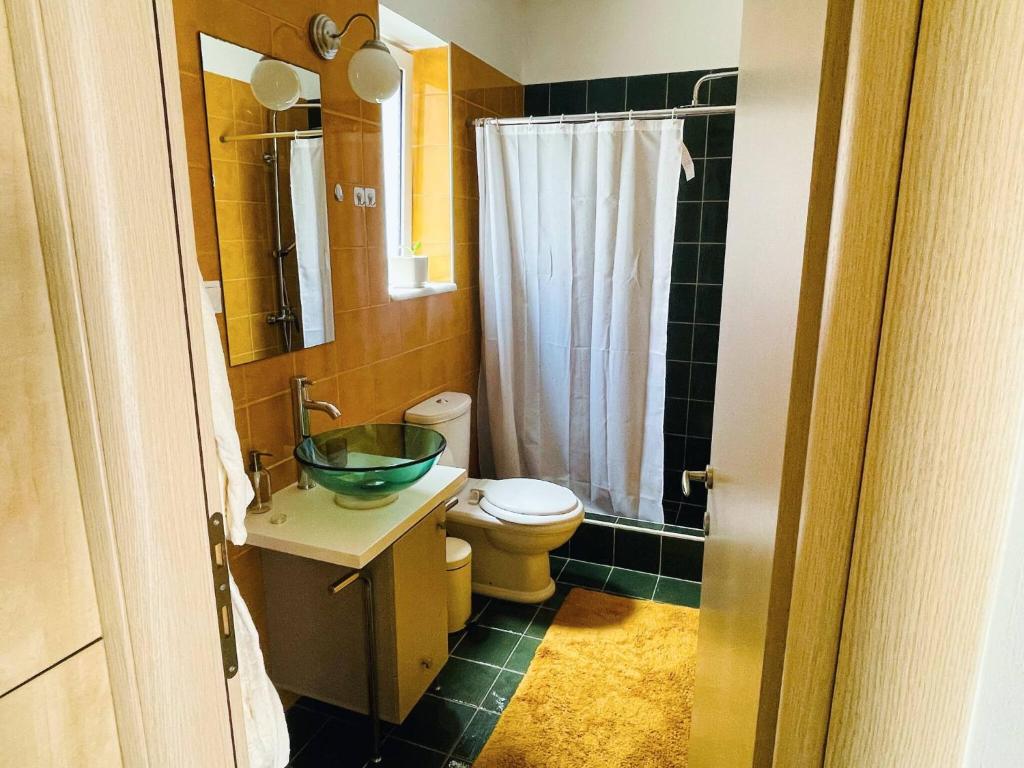 Bagno di Cozy Nest - 2min To Beach, 6min Walk To Old Town