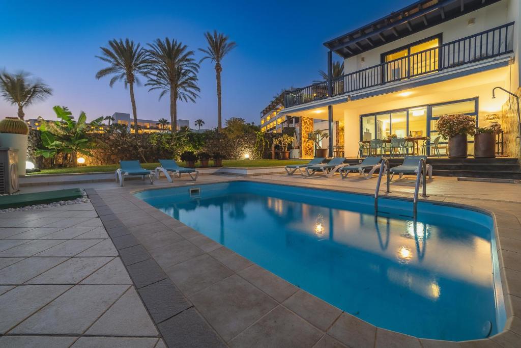 The swimming pool at or close to VV Vista Oceano by HH - Ocean view with private pool