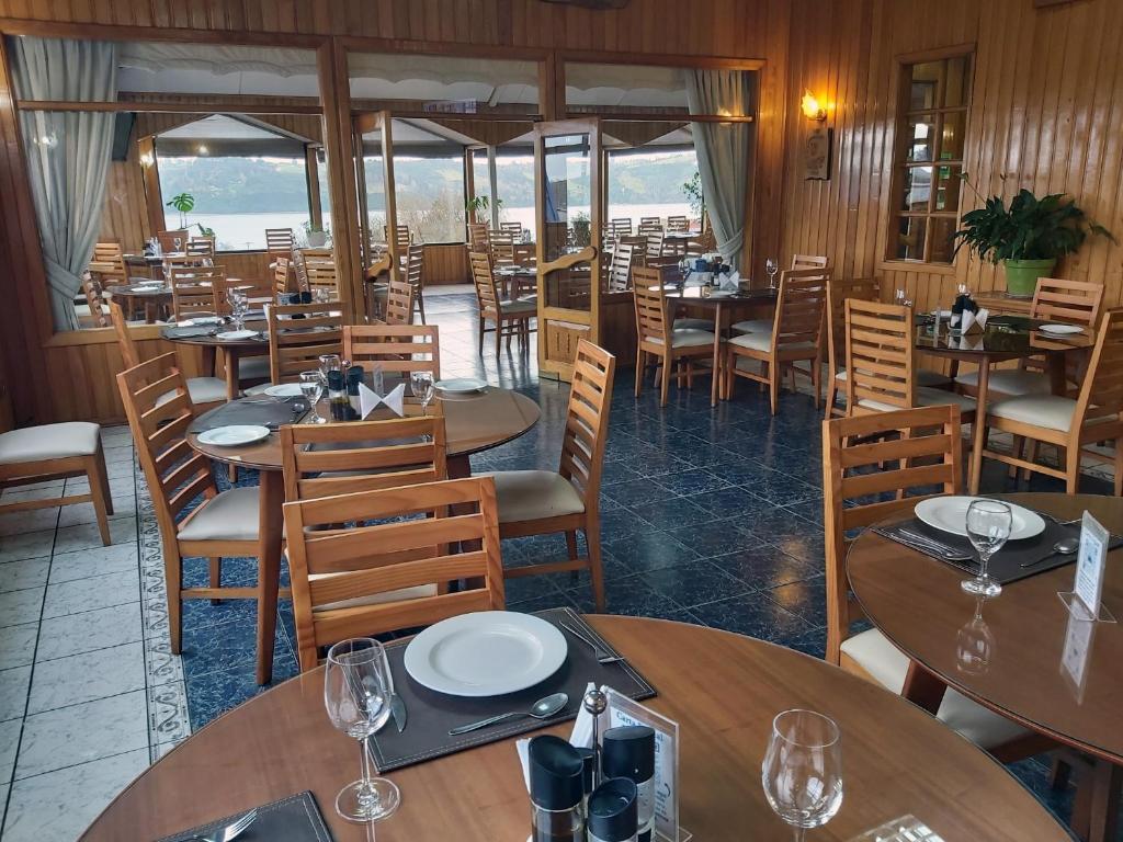 Restaurace v ubytování Hotel Esmeralda